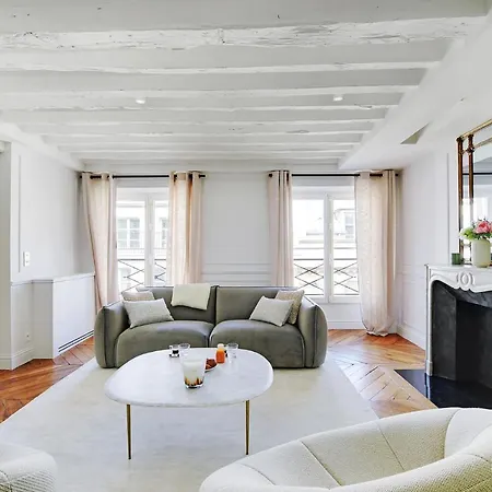 Cmg Saint Honore / Madeleine Apartment